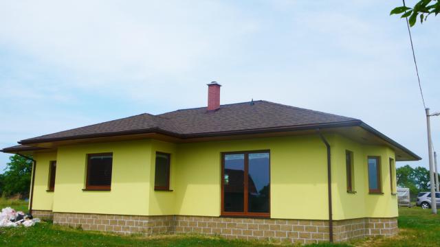 125